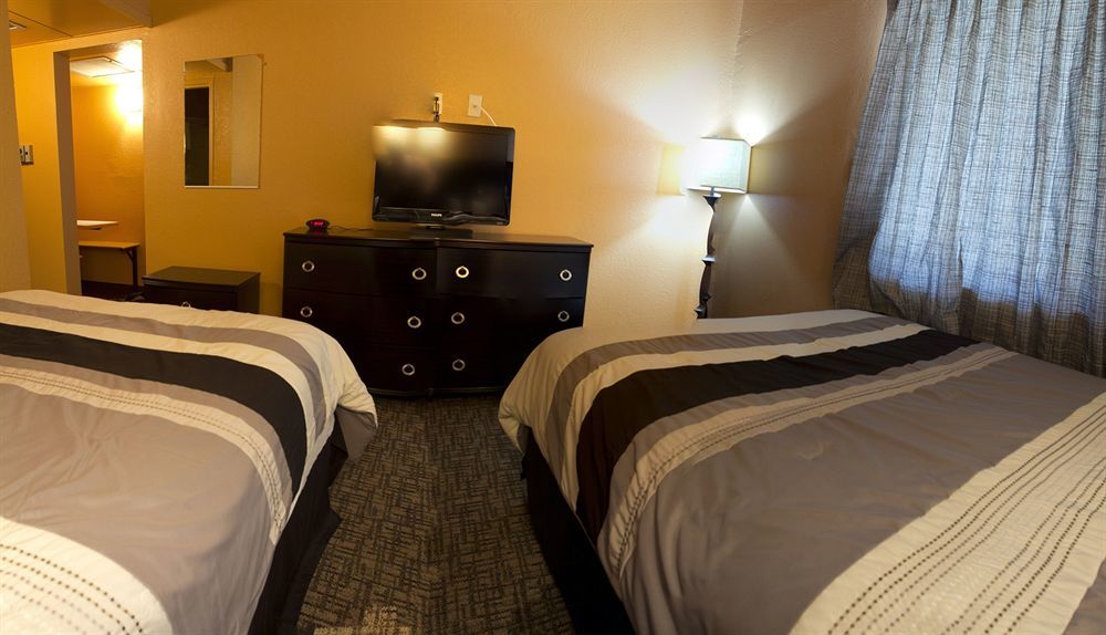 Capitol Inn & Suites Pierre Zewnętrze zdjęcie
